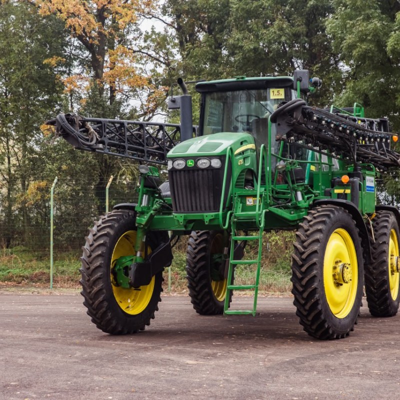 Продаємо б/у самохідні обприскувачі !!! John Deere