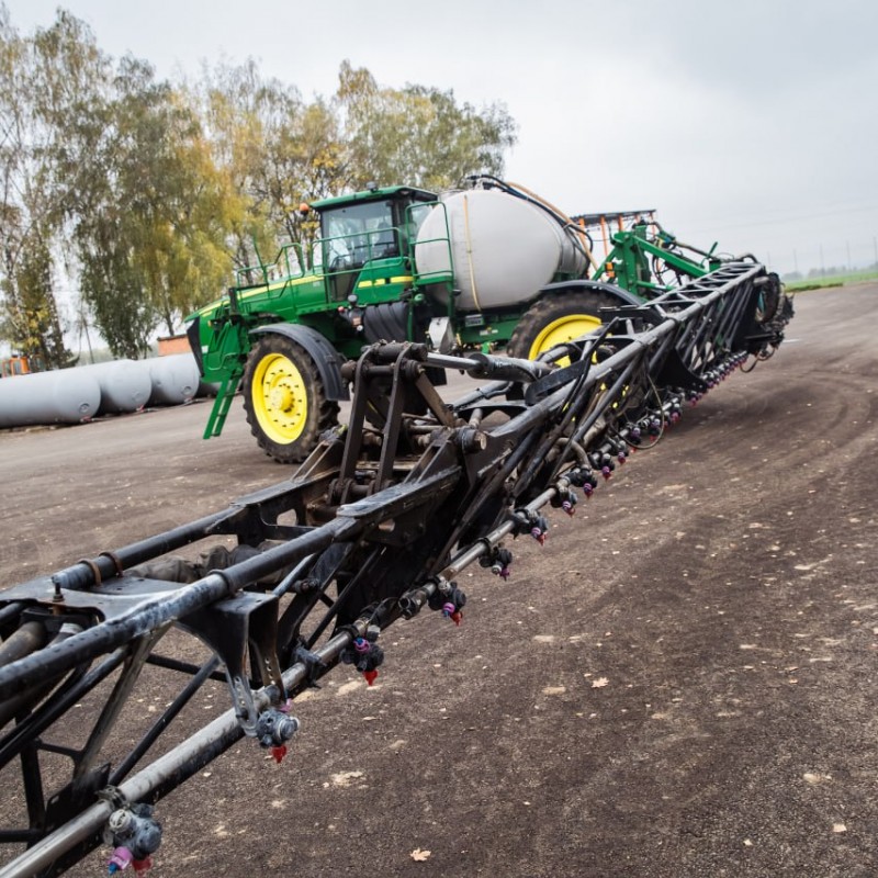 Продаємо б/у самохідні обприскувачі !!! John Deere