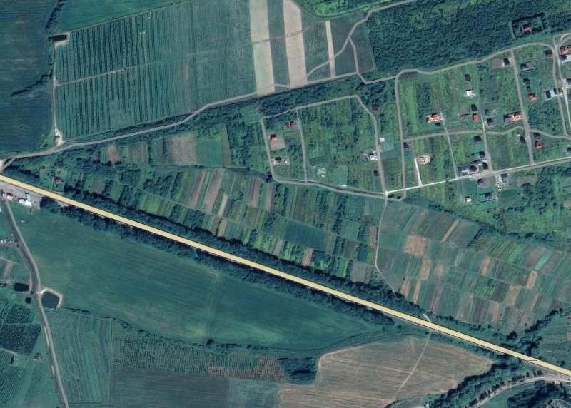 Земельна ділянка 21 га  -садове господарство при трасі М11 - Львів-Шегині біля м  Мостиська