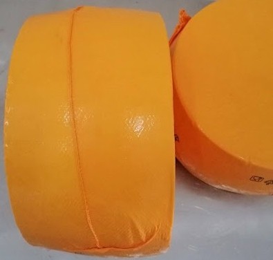 Сирний продукт Український   50  жиру в сухій речовині  круг  брус