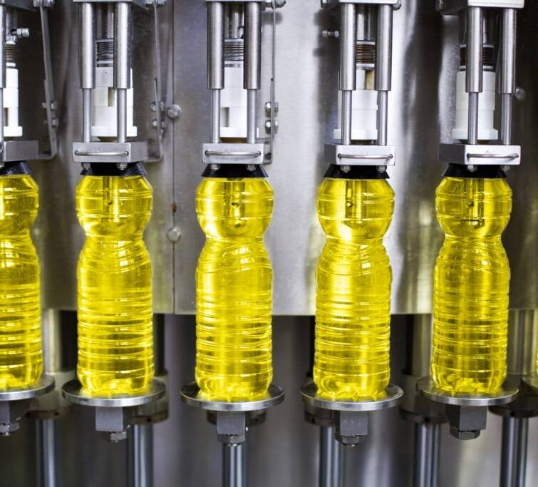 В Украине уменьшилось производство рафинированного подсолнечного масла